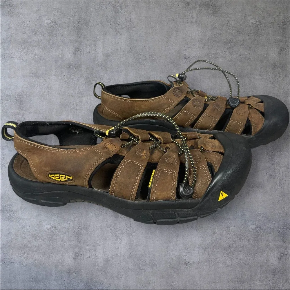 KEEN Newport Closed Toe Bison Brown Leather Sandals Shoes  Mens 12 Waterproof